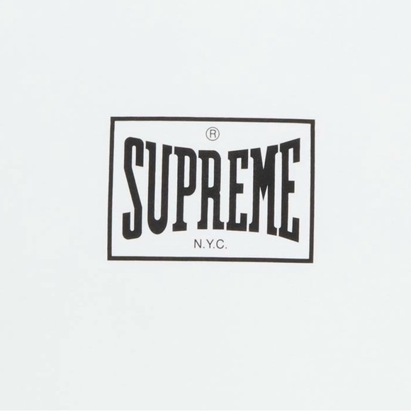 Supreme Warm Up Tee - Brand New - Picture 2 of 2